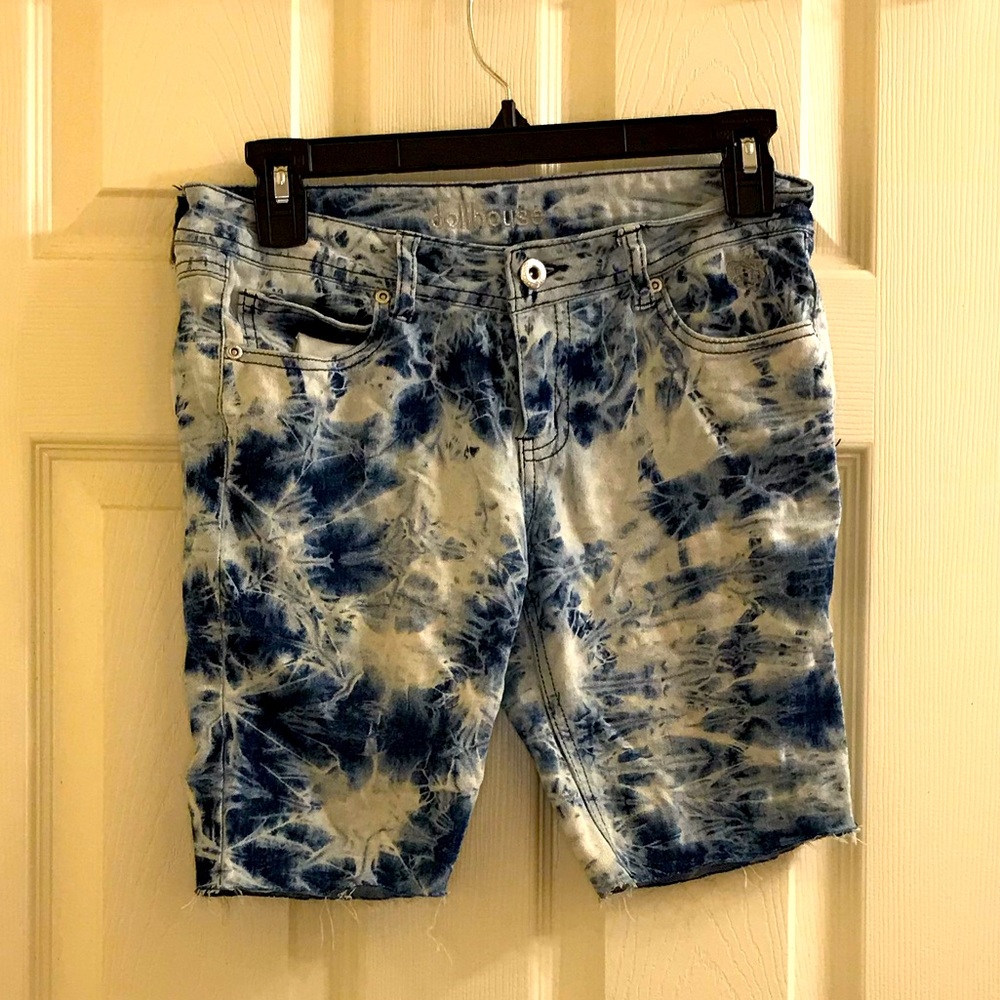 Blue Jean bleach washed shorts size 16 girls